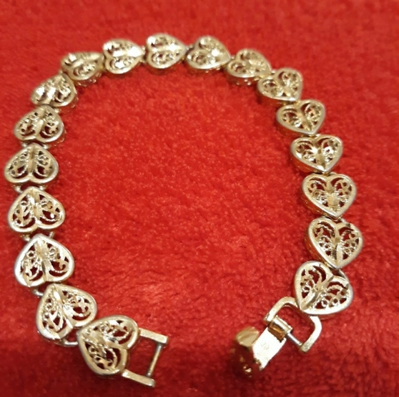 Jewelry - Heart Bracelet